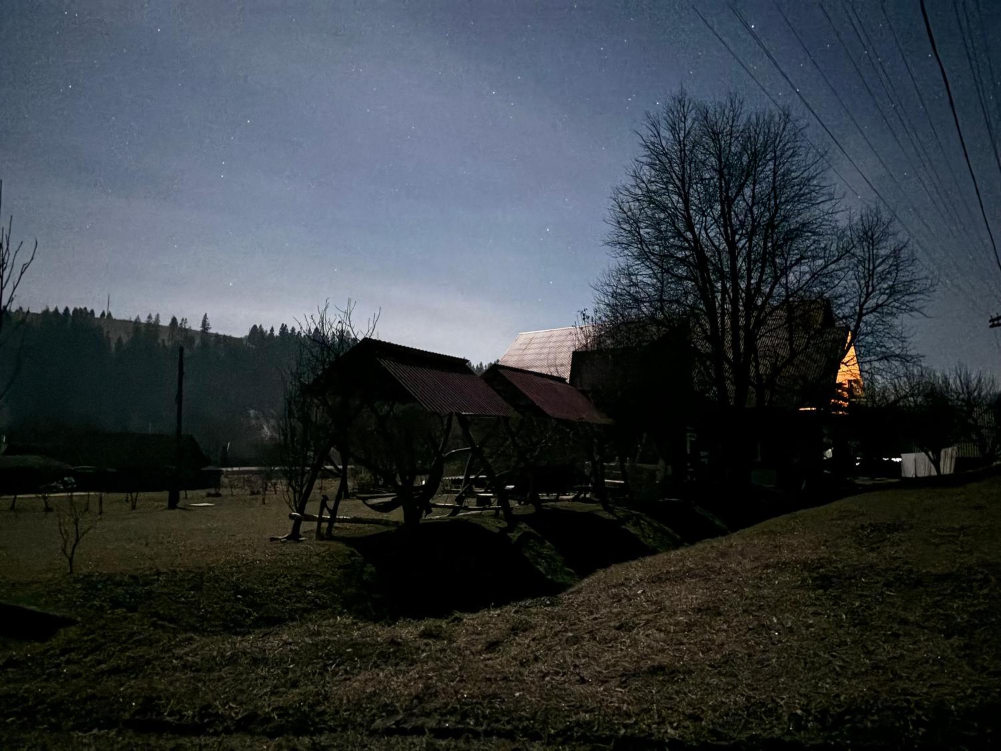 Gostynna Rodyna Otel Izki Dış mekan fotoğraf
