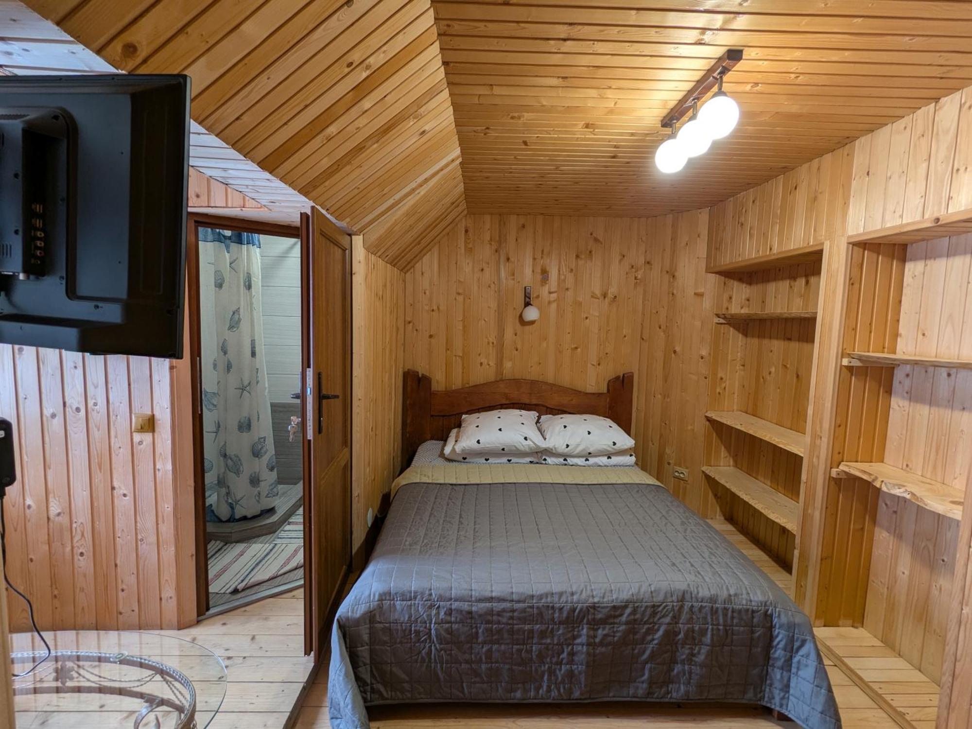 Gostynna Rodyna Otel Izki Dış mekan fotoğraf