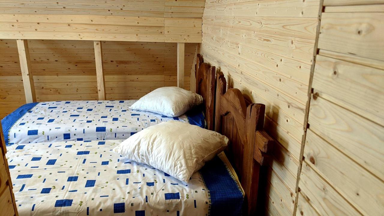 Gostynna Rodyna Otel Izki Dış mekan fotoğraf